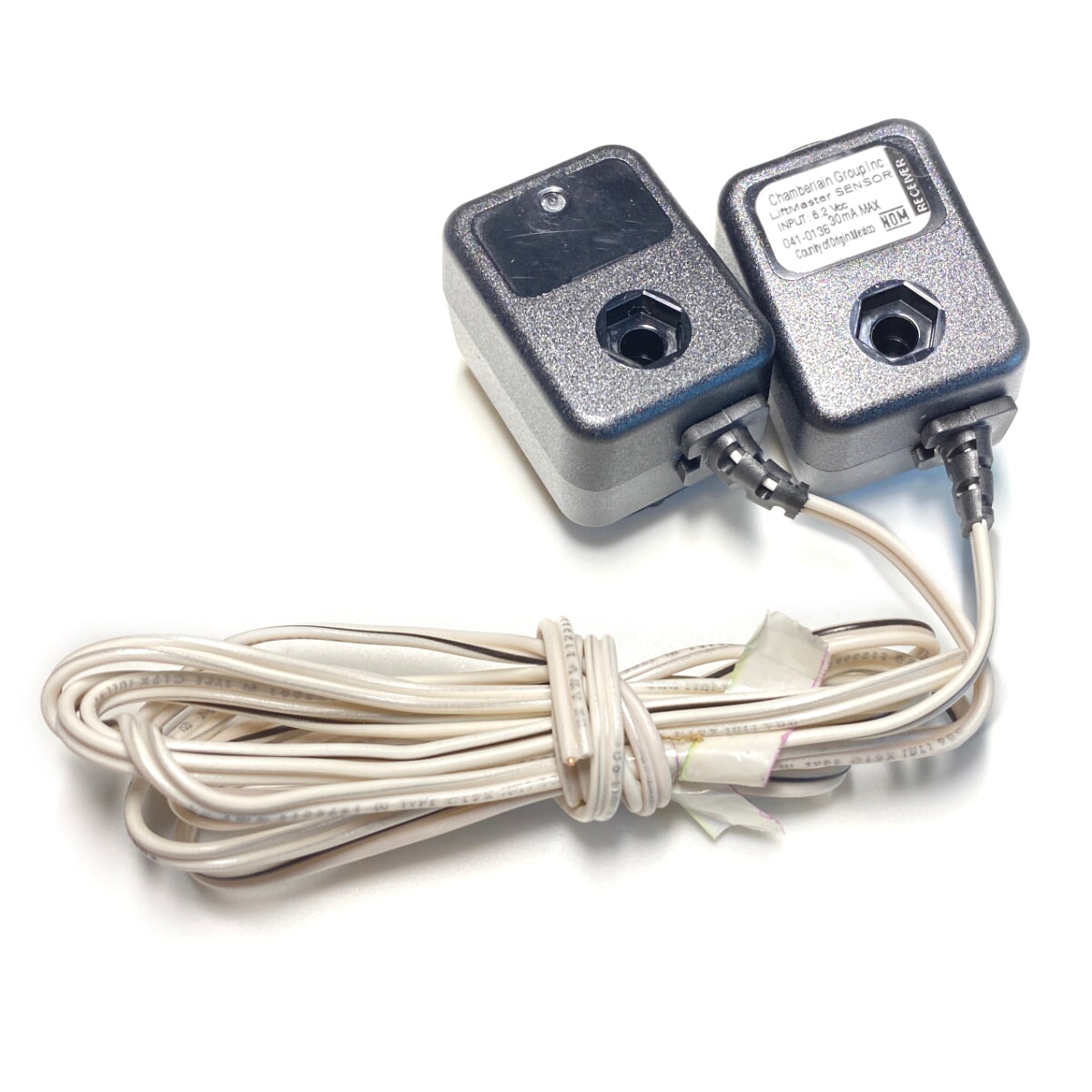 thumbnail image 2 of Liftmaster 041-0365-000 Garage Door Safety Sensor Eye & Bracket Kit (1997-Current) 2 of 6